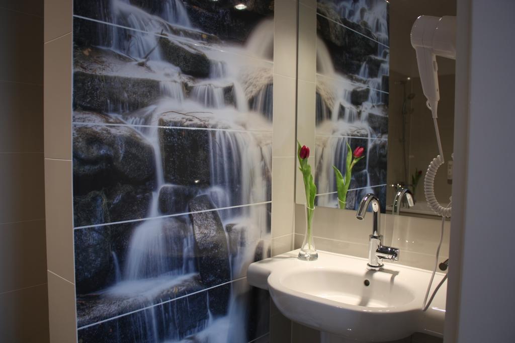 Dwor Maria Antonina Hotel Strzyzow Room photo